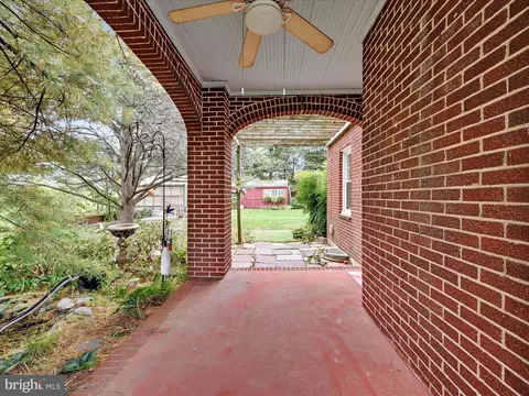 816 E Main St, Mount Joy, PA 17552 photo 8