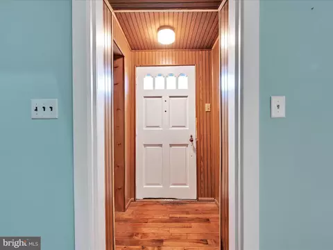 816 E Main St, Mount Joy, PA 17552 photo 9