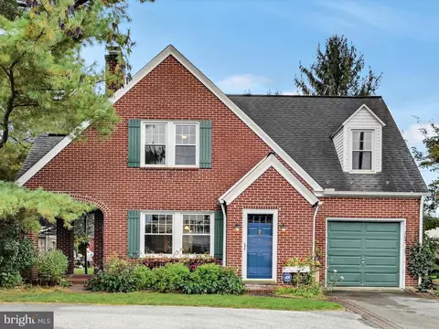 816 E Main St, Mount Joy, PA 17552 photo 4
