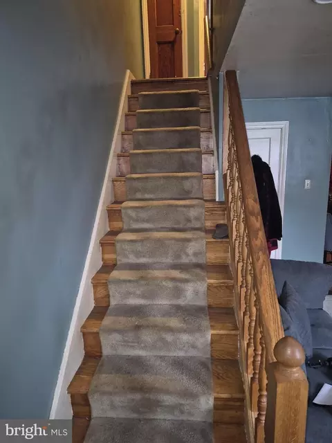 Entry Way - 75 Wise Ave, Lancaster, PA 17603 photo 1 of 8