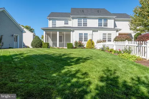 520 Providence Ct, Lititz, PA 17543 photo 3