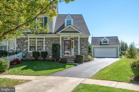 520 Providence Ct, Lititz, PA 17543 photo 2