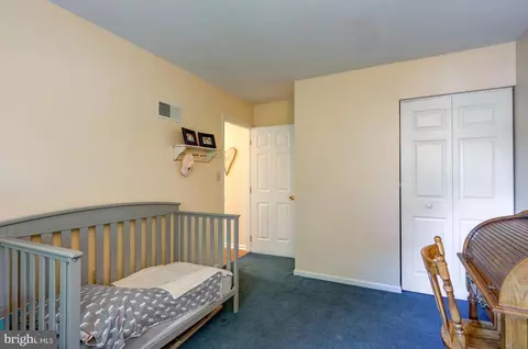 Bedroom - 2 Brookfield Rd, Lititz, PA 17543 photo 4 of 5