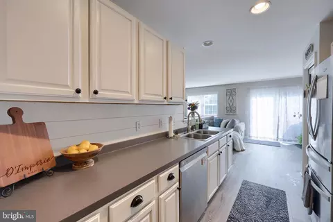 723 Keller Dr, Lititz, PA 17543 photo 9