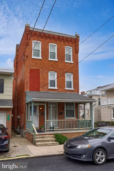 751 E Fulton, Lancaster, PA 17602