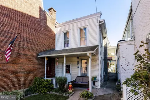 211 Main St, Denver, PA 17517