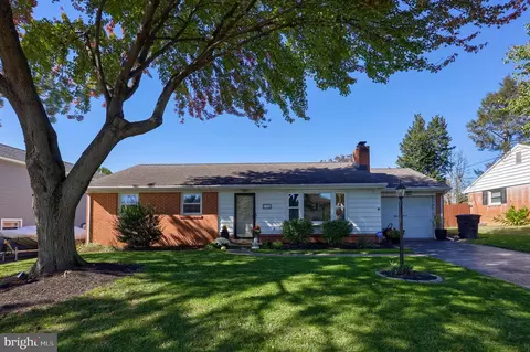 118 Bayberry Dr, Lancaster, PA 17603