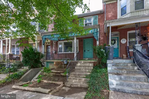 323 E Clay St, Lancaster, PA 17602