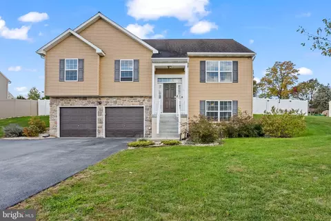 23 Waterfowl Way, Elizabethtown, PA 17022