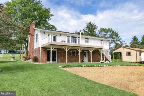 425 Mill Creek Rd, Bird In Hand, PA 17505