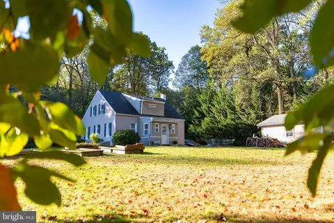 2074 White Oak Rd, Strasburg, PA 17579