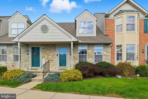 840 Cobblestone Ln, Lancaster, PA 17601