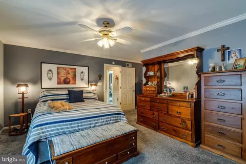 Bedroom - 411 Danbury Dr, Lititz, PA 17543 photo 2 of 5