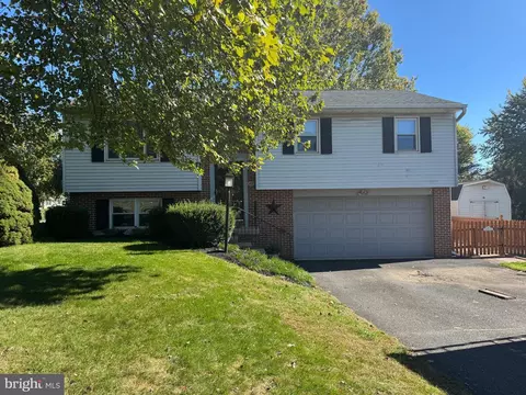 401 Edgemont Dr, Willow Street, PA 17584