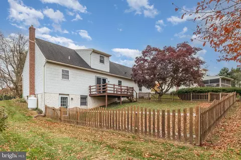 Exterior - 545 Wood View Dr, Lititz, PA 17543 photo 6 of 10