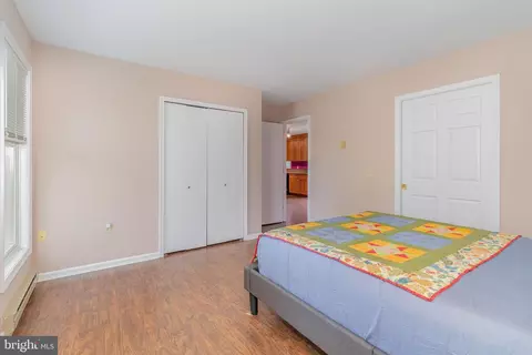 Bedroom - 545 Wood View Dr, Lititz, PA 17543 photo 5 of 6