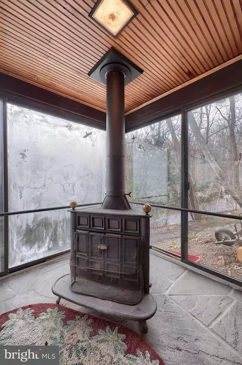 Exterior - 550 Speedwell Forge Rd, Lititz, PA 17543 photo 6 of 29
