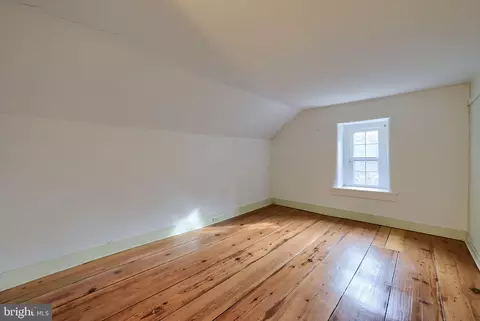 Bedroom - 550 Speedwell Forge Rd, Lititz, PA 17543 photo 3 of 9