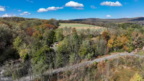 View/Area - 550 Speedwell Forge Rd, Lititz, PA 17543 photo 1 of 7
