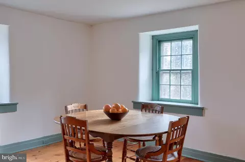 Dining - 550 Speedwell Forge Rd, Lititz, PA 17543 photo 3 of 3