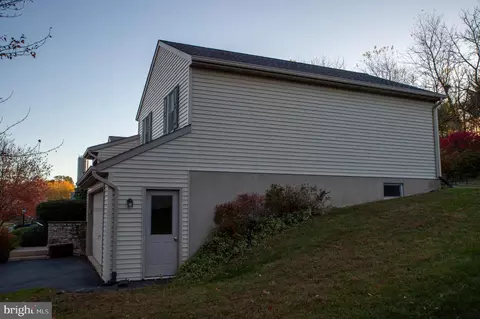 Exterior - 23 Wade Dr, Lititz, PA 17543 photo 4 of 4