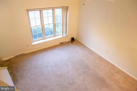 Living - 23 Wade Dr, Lititz, PA 17543 photo 5 of 5