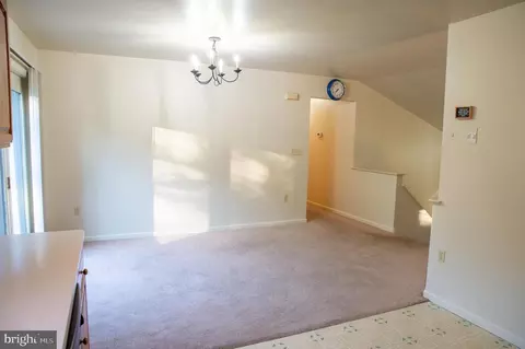 Living - 23 Wade Dr, Lititz, PA 17543 photo 4 of 5