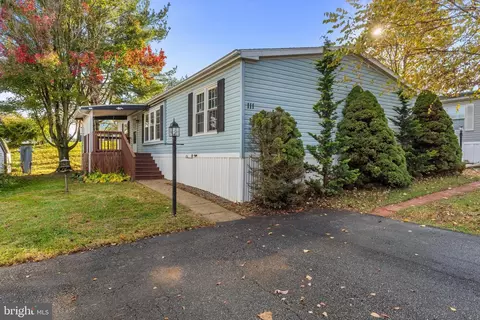 111 Pheasant Ridge Cir, Lancaster, PA 17603