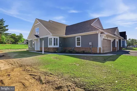 223 Bellaride Ln #67, Millersville, PA 17551