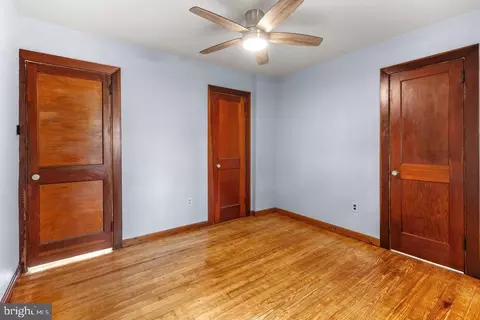 Bedroom - 507 W Brubaker Valley Rd, Lititz, PA 17543 photo 1 of 3