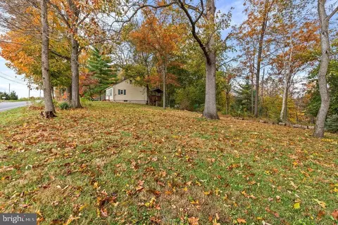 Exterior - 507 W Brubaker Valley Rd, Lititz, PA 17543 photo 7 of 8