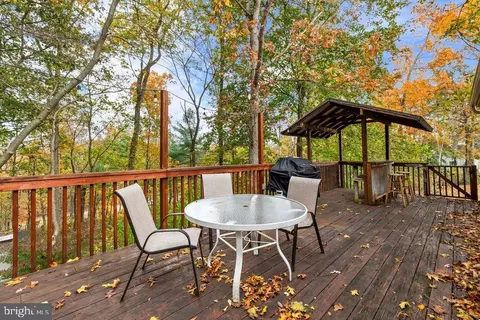 Exterior - 507 W Brubaker Valley Rd, Lititz, PA 17543 photo 3 of 8