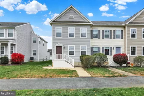 219 Heathersage Dr, Marietta, PA 17547