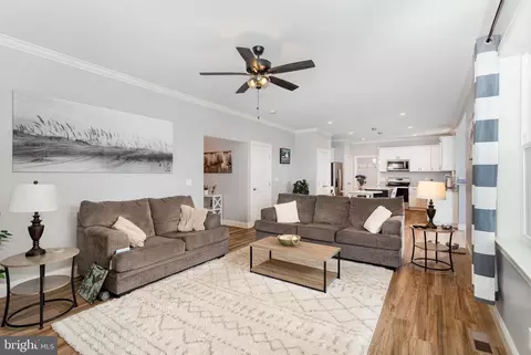 Entry Way - 309 Pierson Rd, Lititz, PA 17543 photo 1 of 5
