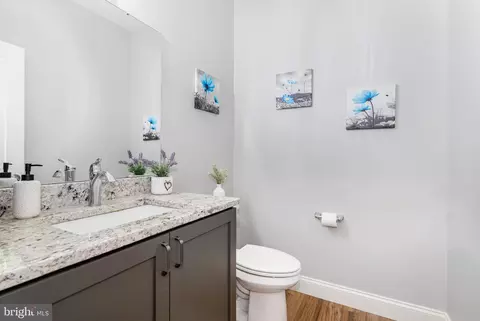 Entry Way - 309 Pierson Rd, Lititz, PA 17543 photo 3 of 5