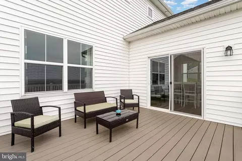 Exterior - 309 Pierson Rd, Lititz, PA 17543 photo 3 of 4