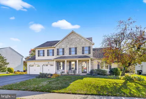 1838 Fritz Ln, Lancaster, PA 17602