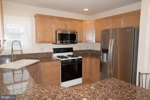 Kitchen - 1221 Brighton Ave, Lititz, PA 17543 photo 2 of 2