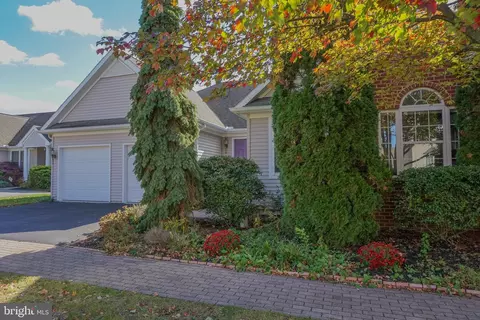 Exterior - 1221 Brighton Ave, Lititz, PA 17543 photo 9 of 14