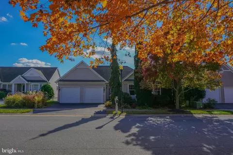 Exterior - 1221 Brighton Ave, Lititz, PA 17543 photo 10 of 14