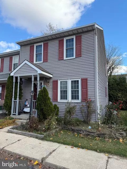 80 Diller Ave #9, New Holland, PA 17557