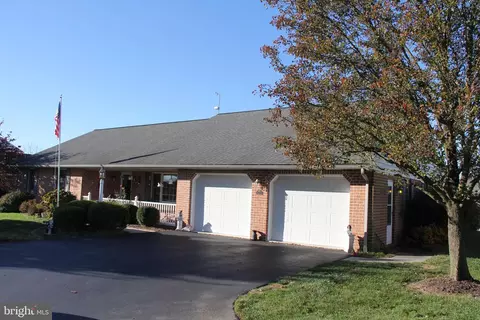Exterior - 668 Snyder Hill Rd, Lititz, PA 17543 photo 3 of 5