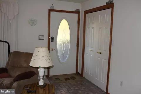 Entry Way - 668 Snyder Hill Rd, Lititz, PA 17543 photo 1 of 3