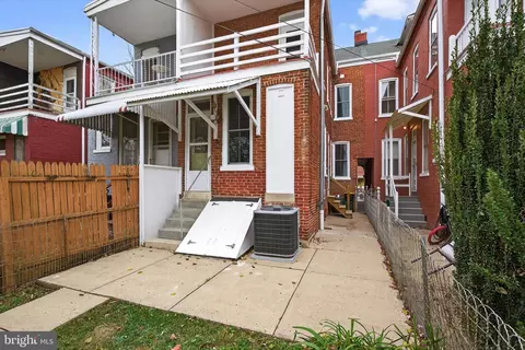 Exterior - 27 Ruby St, Lancaster, PA 17603 photo 6 of 8