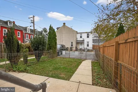 Exterior - 27 Ruby St, Lancaster, PA 17603 photo 5 of 8