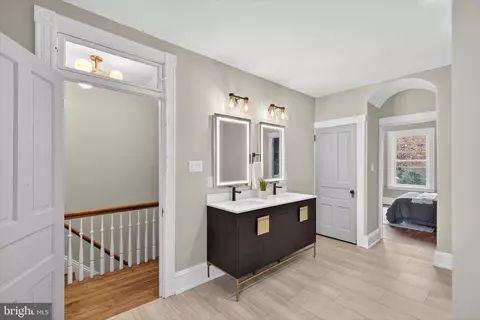 Entry Way - 27 Ruby St, Lancaster, PA 17603 photo 6 of 7