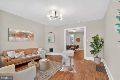 Living - 27 Ruby St, Lancaster, PA 17603 photo 1 of 1