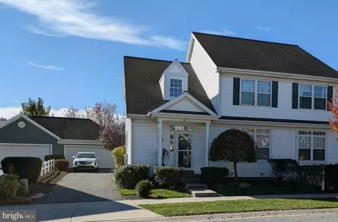 645 Wallingford Rd, Lititz, PA 17543 photo 1