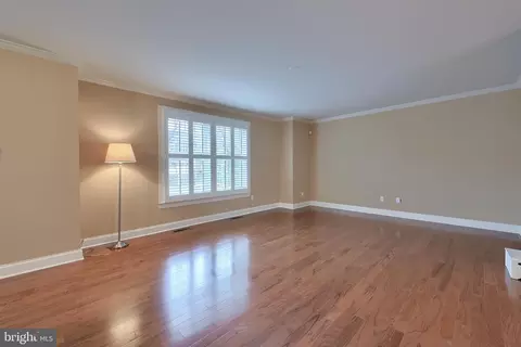 Living - 120 Baneberry Ln, Lititz, PA 17543 photo 2 of 4