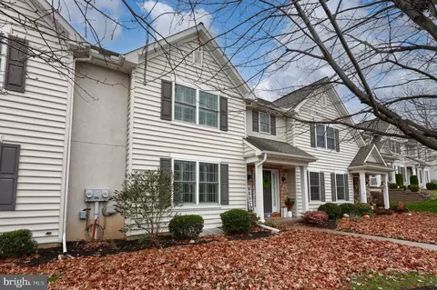Exterior - 120 Baneberry Ln, Lititz, PA 17543 photo 3 of 3